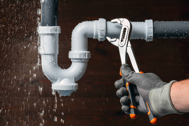 Professional Drain Cleaning technician working in Milton, WA
